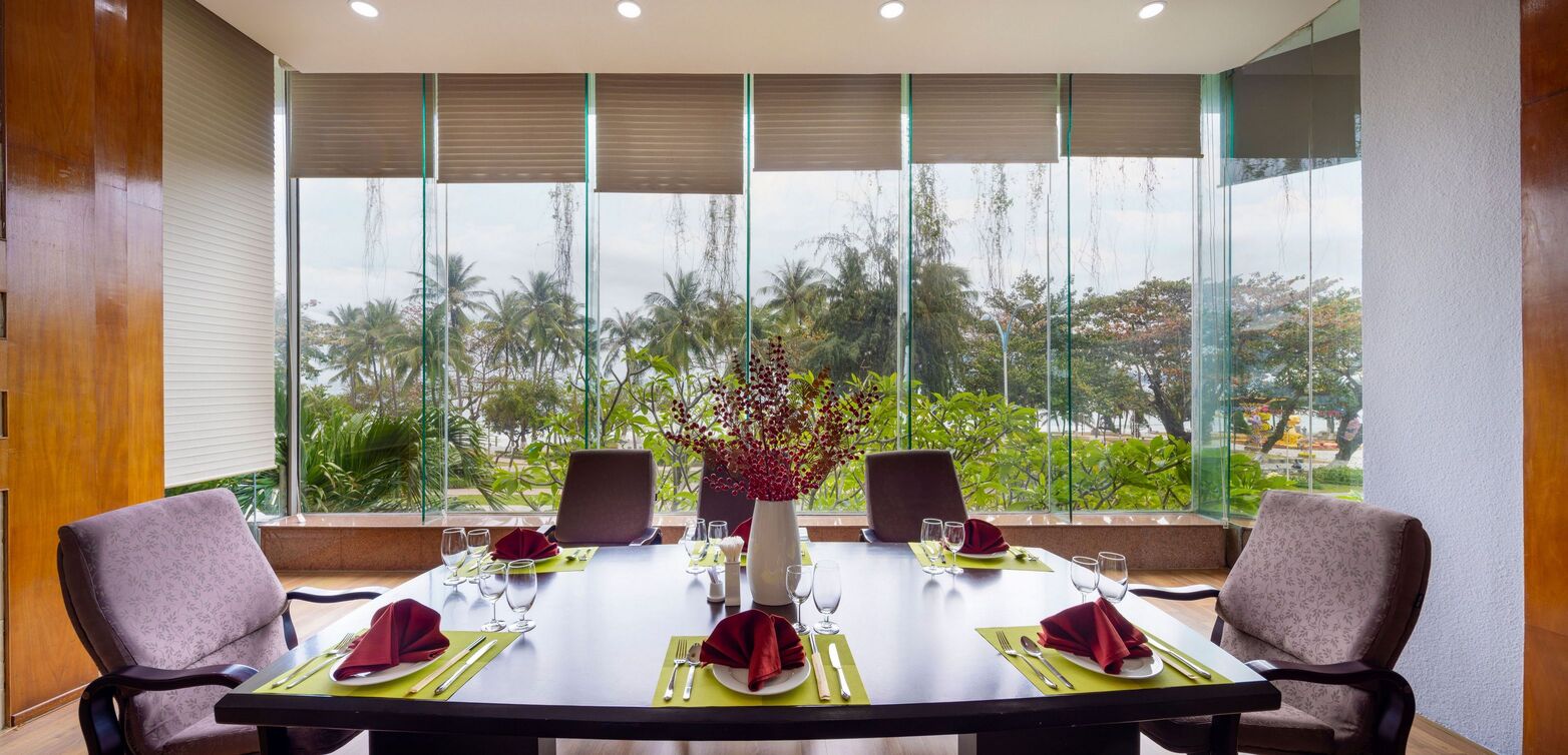 Sunrise Meeting Room
