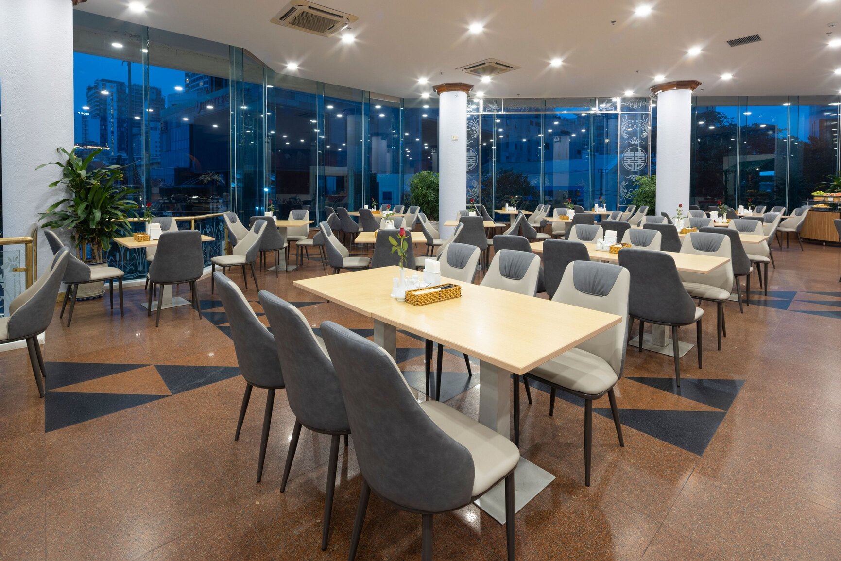 Lodge Restaurant